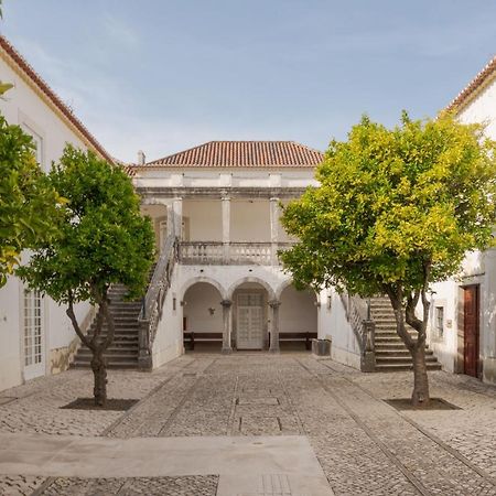 Almada Villa Exterior photo