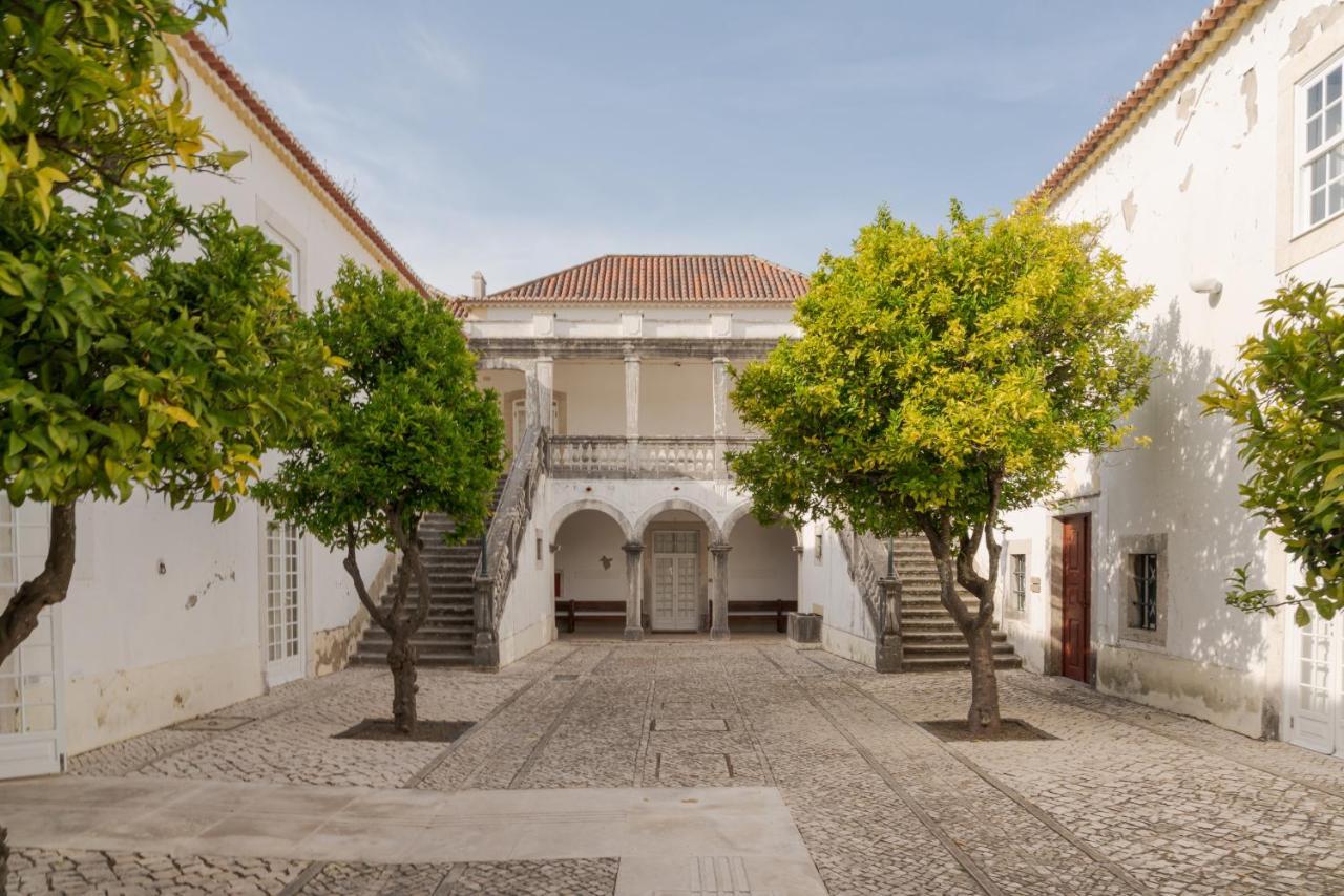 Almada Villa Exterior photo